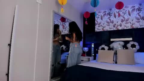 Snapshot of giselamaru chatting on July 2, 2026, 9:04 am online show from July 2, 2026, 9:04 am