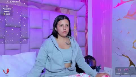 Snapshot of gisell_squirt chatting on May 26, 2026, 12:45 pm gisell_squirt online show from May 26, 2026, 12:45 pm