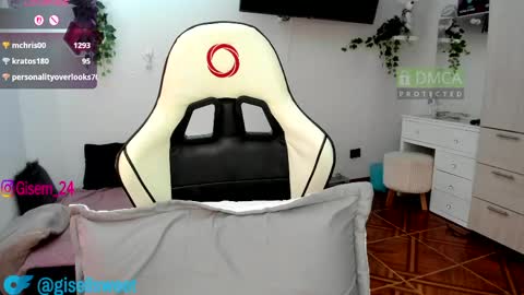 Snapshot of gisellasweet chatting on April 18, 2026, 7:07 pm Gisella online show from April 18, 2026, 7:07 pm