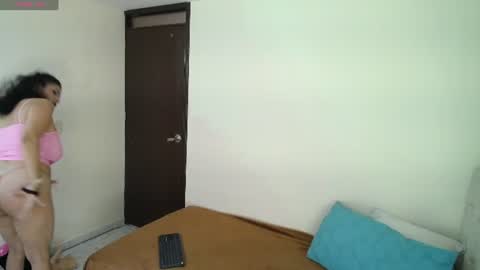 Snapshot of gisellecarter_ chatting on June 10, 2026, 2:49 pm Giselle online show from June 10, 2026, 2:49 pm
