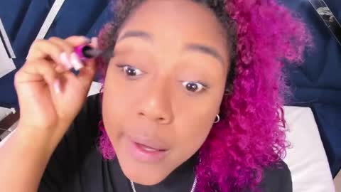 Snapshot of gisselle_hh chatting on June 2, 2026, 12:18 pm Gisselle online show from June 2, 2026, 12:18 pm