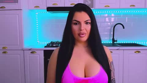 Giulia online show from March 23, 2026, 9:30 pm