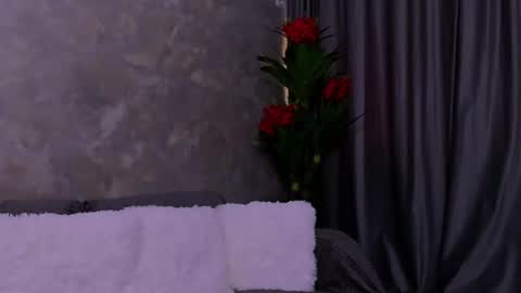 Giulia online show from May 30, 2026, 3:36 am