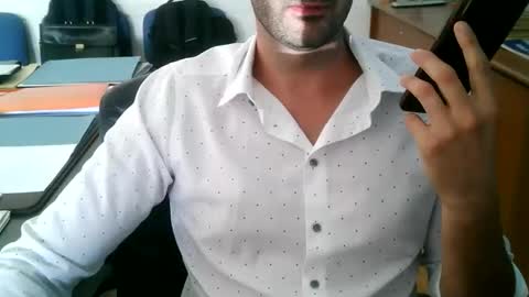 giuseppevai1 online show from September 15, 2025, 1:44 pm