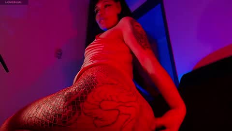 Snapshot of give_me_orgasms chatting on June 5, 2026, 6:52 am Nice to meet you my name is Heyli online show from June 5, 2026, 6:52 am