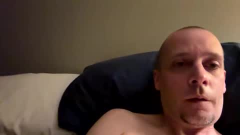 Snapshot of glenclark20 chatting on September 23, 2025, 3:26 pm glenclark20 online show from September 23, 2025, 3:26 pm