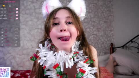 Sandra  online show from December 25, 2024, 3:49 pm