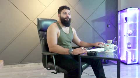Snapshot of glennmasters chatting on December 11, 2024, 6:47 am Matthew .. for short call me Matt online show from December 11, 2024, 6:47 am