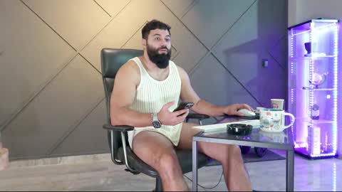 Snapshot of glennmasters chatting on December 11, 2024, 9:52 am Matthew .. for short call me Matt online show from December 11, 2024, 9:52 am