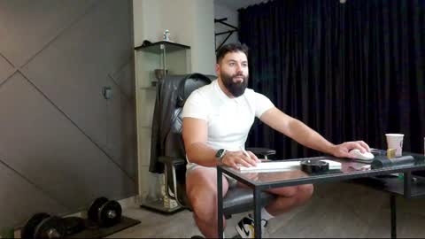Snapshot of glennmasters chatting on December 21, 2024, 4:09 am Matthew .. for short call me Matt online show from December 21, 2024, 4:09 am