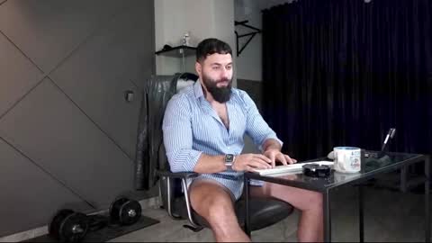Snapshot of glennmasters chatting on December 23, 2024, 5:28 am Matthew .. for short call me Matt online show from December 23, 2024, 5:28 am