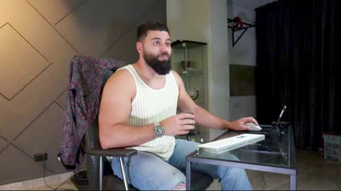 Snapshot of glennmasters chatting on January 17, 2025, 2:08 am Matthew .. for short call me Matt online show from January 17, 2025, 2:08 am