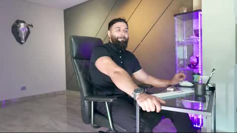 Snapshot of glennmasters chatting on March 8, 2025, 12:09 pm Matthew .. for short call me Matt online show from March 8, 2025, 12:09 pm