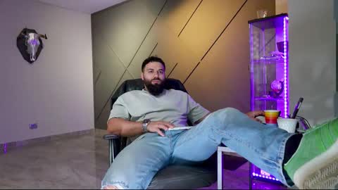 Snapshot of glennmasters chatting on March 11, 2025, 6:00 am Matthew .. for short call me Matt online show from March 11, 2025, 6:00 am