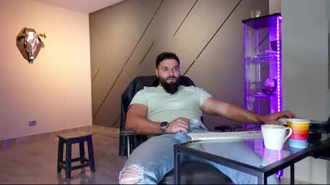 Snapshot of glennmasters chatting on March 11, 2025, 9:02 am Matthew .. for short call me Matt online show from March 11, 2025, 9:02 am