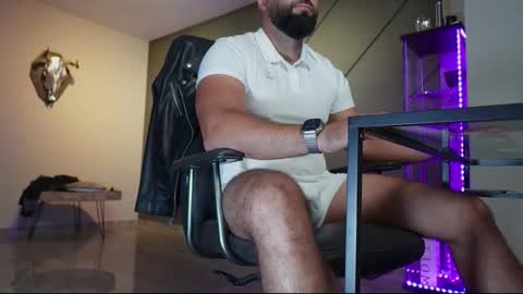 Snapshot of glennmasters chatting on September 9, 2025, 9:25 pm Matthew .. for short call me Matt online show from September 9, 2025, 9:25 pm