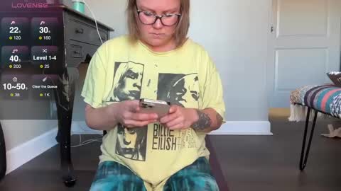 GlitterKitty 108 online show from December 6, 2024, 2:17 pm