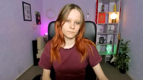 gloria_flower_ online show from March 5, 2026, 6:53 am