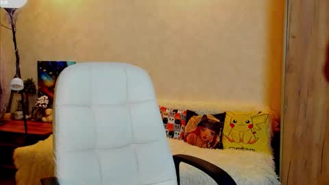 Snapshot of gloria_wood chatting on October 19, 2025, 5:57 pm Gloria Wood online show from October 19, 2025, 5:57 pm