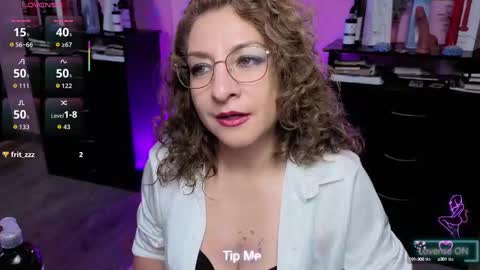 Snapshot of gloriacrespo chatting on September 18, 2025, 10:01 pm gloriacrespo online show from September 18, 2025, 10:01 pm