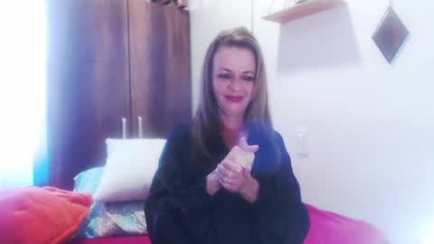 gloriawhitte7 online show from December 8, 2024, 5:55 pm