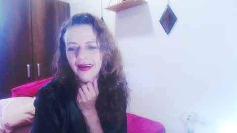 gloriawhitte7 online show from December 30, 2024, 5:44 pm