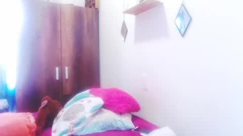 gloriawhitte7 online show from February 18, 2025, 2:38 pm