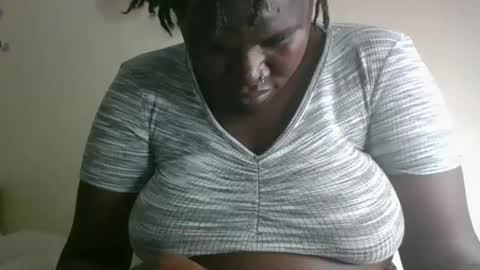 glorious_t online show from February 1, 2026, 1:26 am