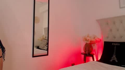 Snapshot of glory_shine chatting on November 4, 2025, 12:37 pm Glory online show from November 4, 2025, 12:37 pm