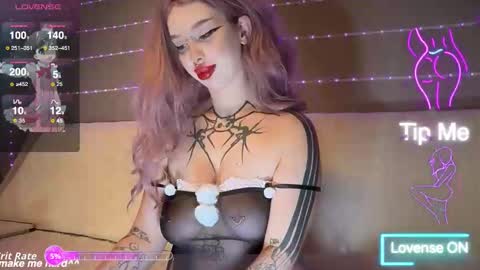 Snapshot of gloryaaaa chatting on November 6, 2025, 9:26 pm I want to make you happy and lovense online show from November 6, 2025, 9:26 pm
