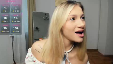 Cherry online show from October 7, 2025, 7:38 am