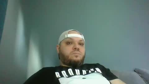 Snapshot of glusgan chatting on March 4, 2025, 8:35 am Your boy online show from March 4, 2025, 8:35 am