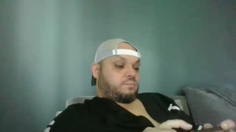 Snapshot of glusgan chatting on October 9, 2025, 10:02 am Your boy online show from October 9, 2025, 10:02 am