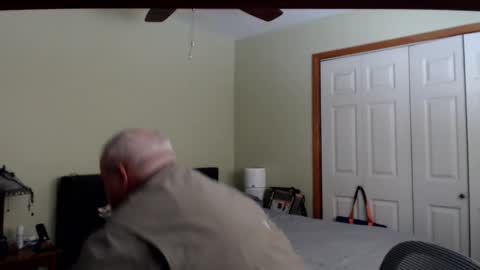 Snapshot of gmctruckguy chatting on December 5, 2025, 3:30 pm gmctruckguy online show from December 5, 2025, 3:30 pm