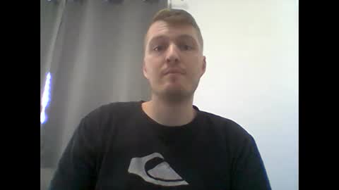 gmonay1331 online show from September 22, 2025, 6:32 pm