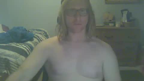 Snapshot of gnger31foru chatting on December 7, 2024, 12:30 am Steven Meadow online show from December 7, 2024, 12:30 am