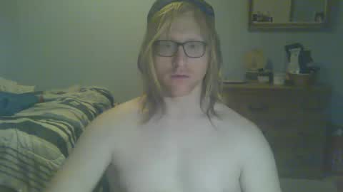 Snapshot of gnger31foru chatting on December 8, 2024, 12:08 pm Steven Meadow online show from December 8, 2024, 12:08 pm