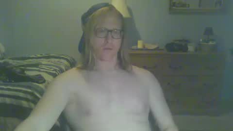 Snapshot of gnger31foru chatting on February 12, 2025, 2:24 am Steven Meadow online show from February 12, 2025, 2:24 am