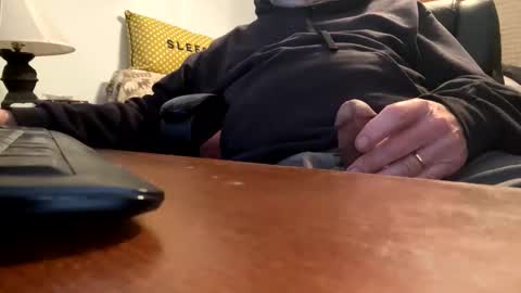 gngnxxx online show from March 16, 2026, 1:15 pm