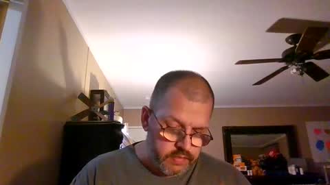 Snapshot of gobey33 chatting on September 11, 2025, 12:22 am IDKIDCIDGAF online show from September 11, 2025, 12:22 am