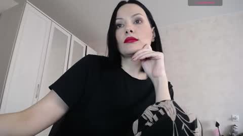 Snapshot of goddess_perfect_legs chatting on January 10, 2026, 12:51 pm Oksana online show from January 10, 2026, 12:51 pm