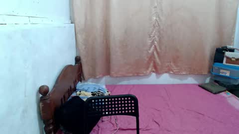 goddess_queen25 online show from February 22, 2026, 3:29 am