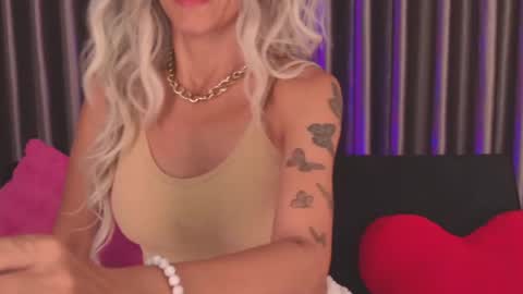 Katarina online show from April 12, 2026, 8:08 am