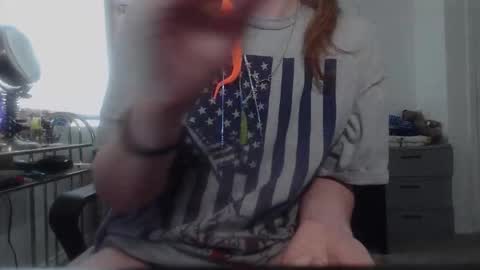 Goddess of Insanity online show from November 18, 2025, 5:17 pm