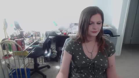 Goddess of Insanity online show from March 25, 2026, 3:40 pm