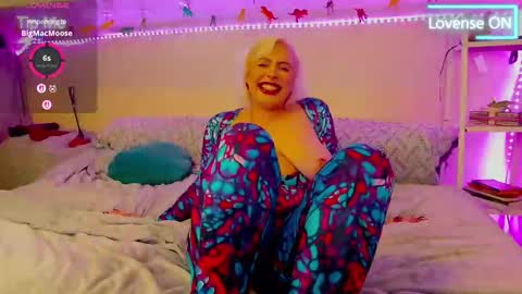 Goddess Alimony online show from April 16, 2026, 12:44 am