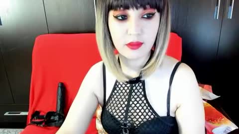 Snapshot of goddessemily_ chatting on June 19, 2026, 4:17 am goddessemily_ online show from June 19, 2026, 4:17 am