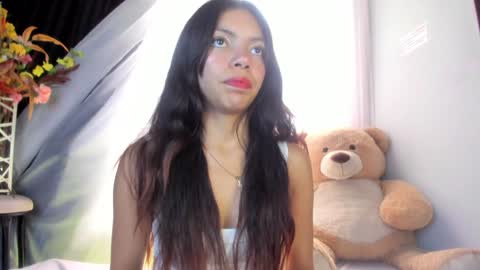 Snapshot of goddessjulieta chatting on January 9, 2025, 7:18 pm Julieta online show from January 9, 2025, 7:18 pm
