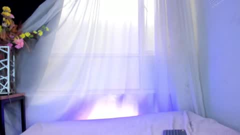 Snapshot of goddessjulieta chatting on February 11, 2025, 7:16 pm Julieta online show from February 11, 2025, 7:16 pm