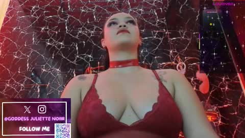 Snapshot of goddessjuliettenoiir chatting on February 21, 2026, 8:21 pm Goddes Juliette Noiir online show from February 21, 2026, 8:21 pm